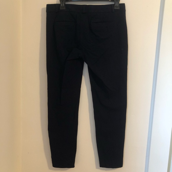 Banana Republic Pants - Banana Republic navy Sloan skinny pant | Size 6 Banana Republic Pants - Banana Republic navy Sloan skinny pant | Size 6
